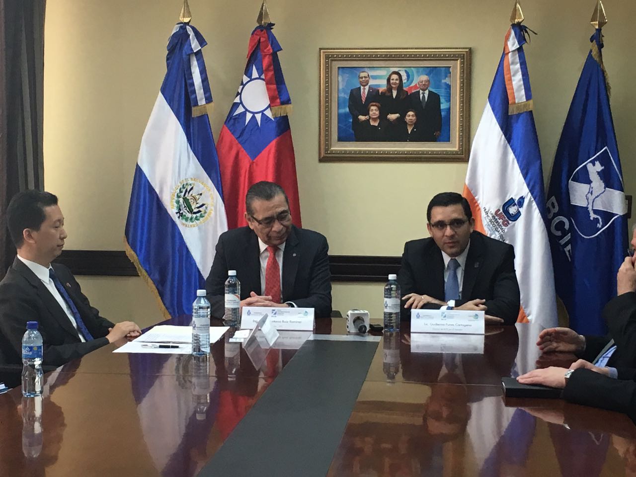 Lanzan proyecto “Rediseño curricular” para innovar la educación