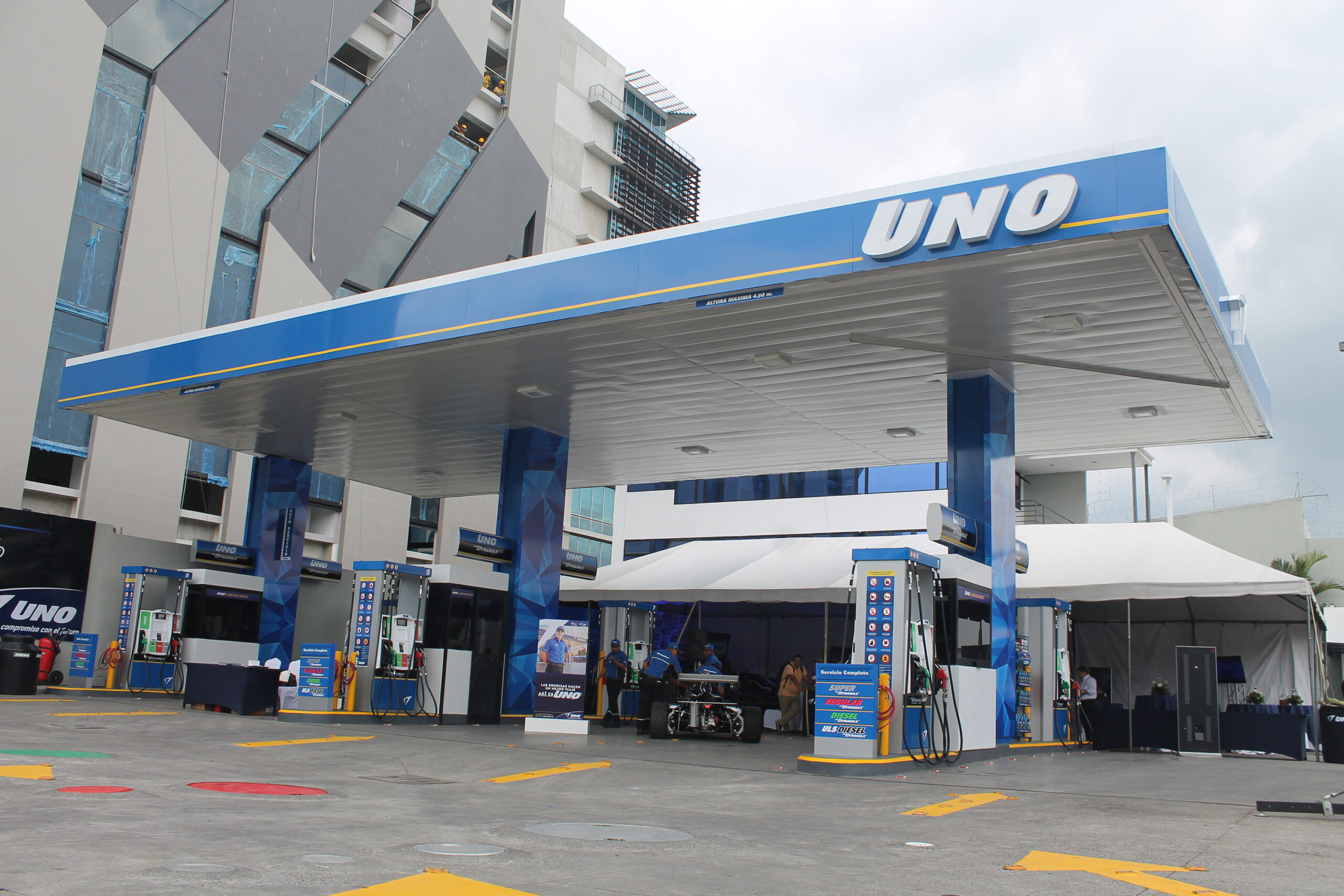 Estaciones de Servicio UNO llegan a Guatemala