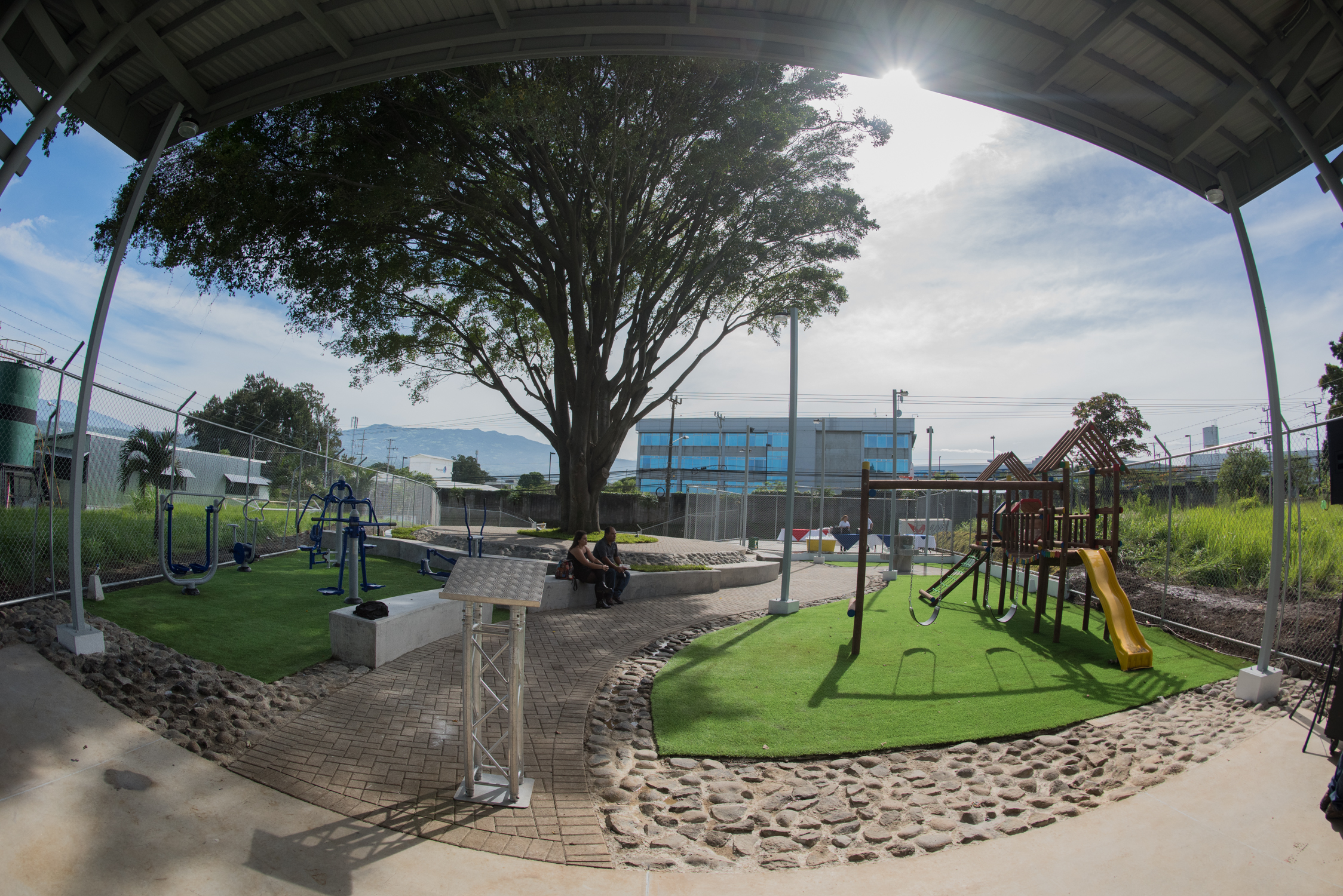 Belén estrena parque comunitario