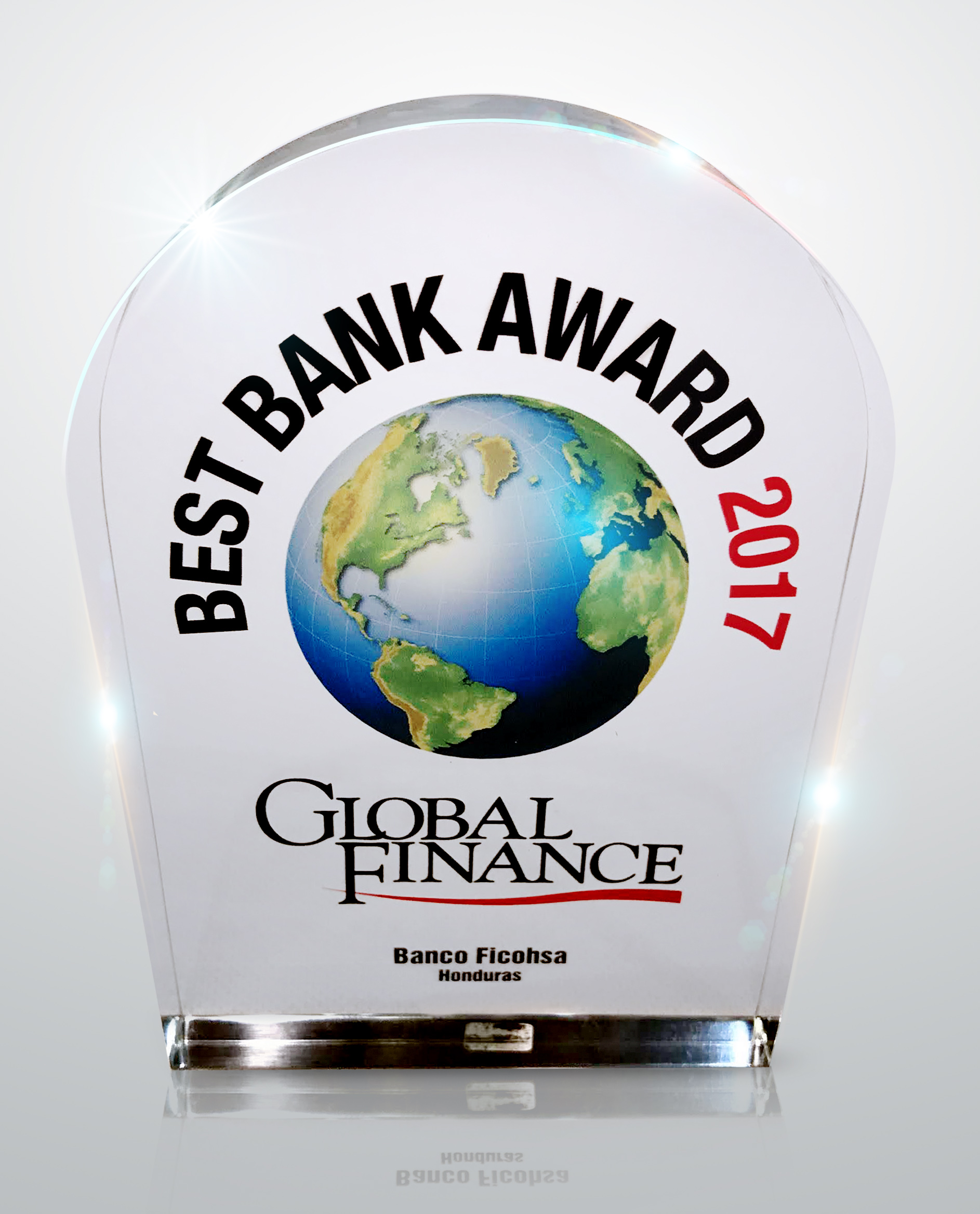 Por segundo año consecutivo: Ficohsa elegido “Mejor Banco de Honduras”