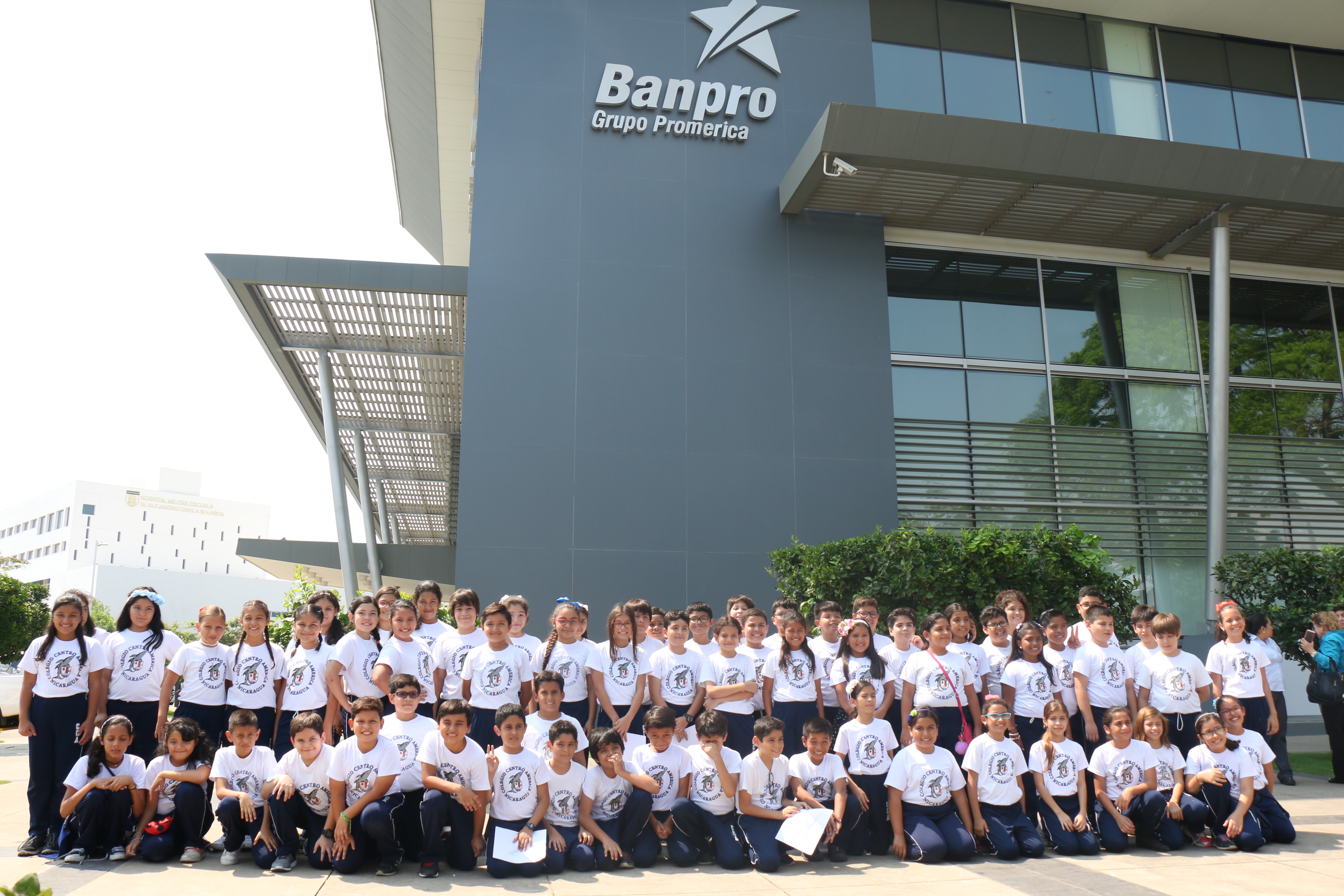 Colegio Centroamérica visita Banpro