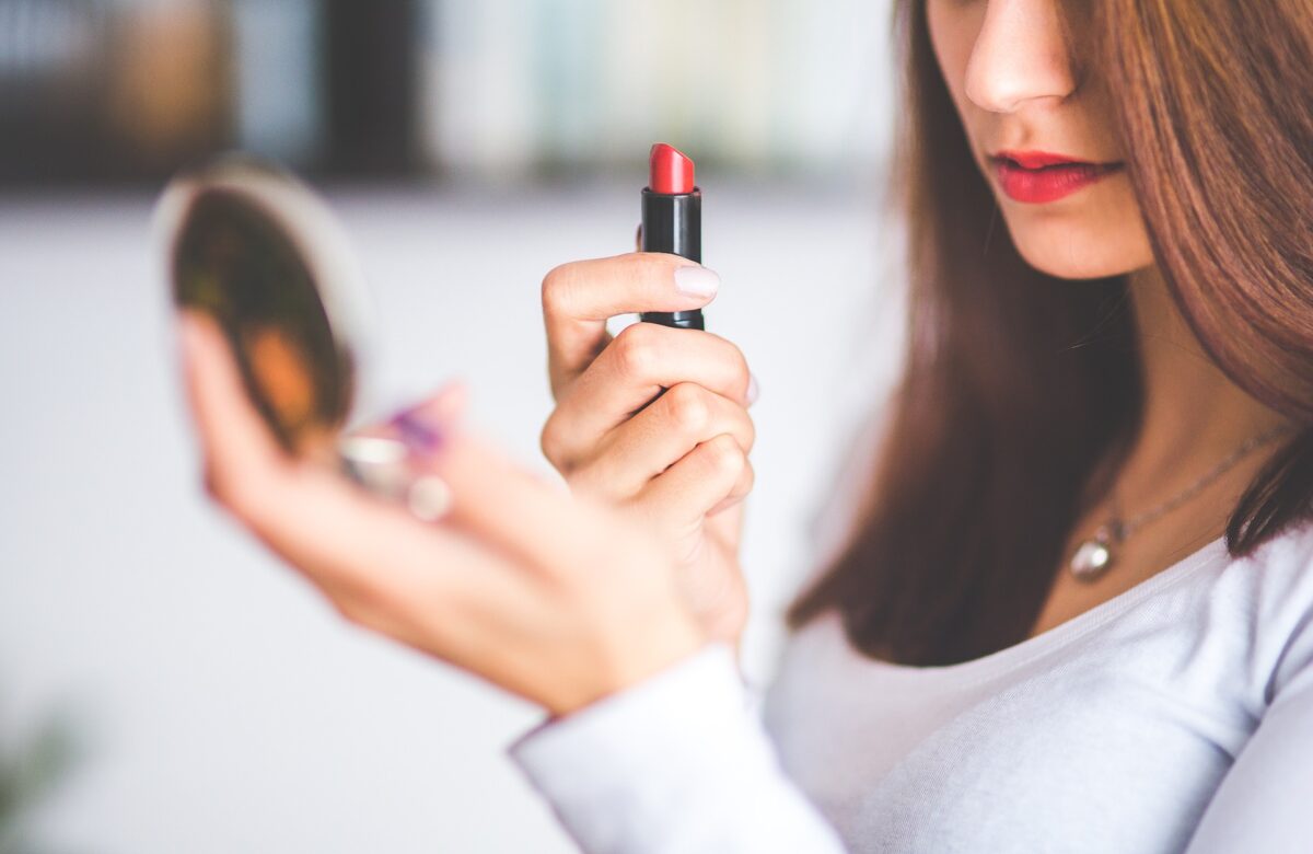 Cada cuánto debe cambiar sus productos de maquillaje y ‘skin care’: expertos responden