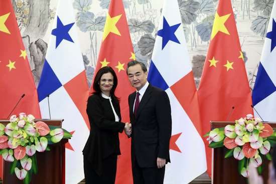 Panamá y China establecen relaciones diplomáticas