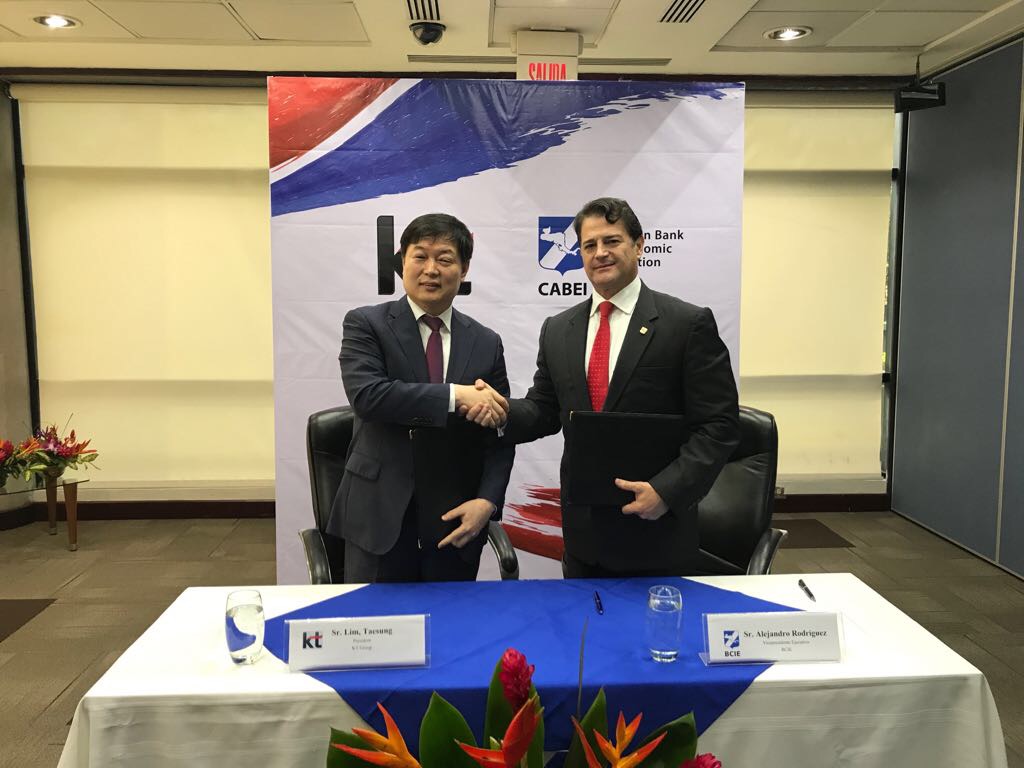 BCIE y KT Corporation firman acuerdo de cooperación