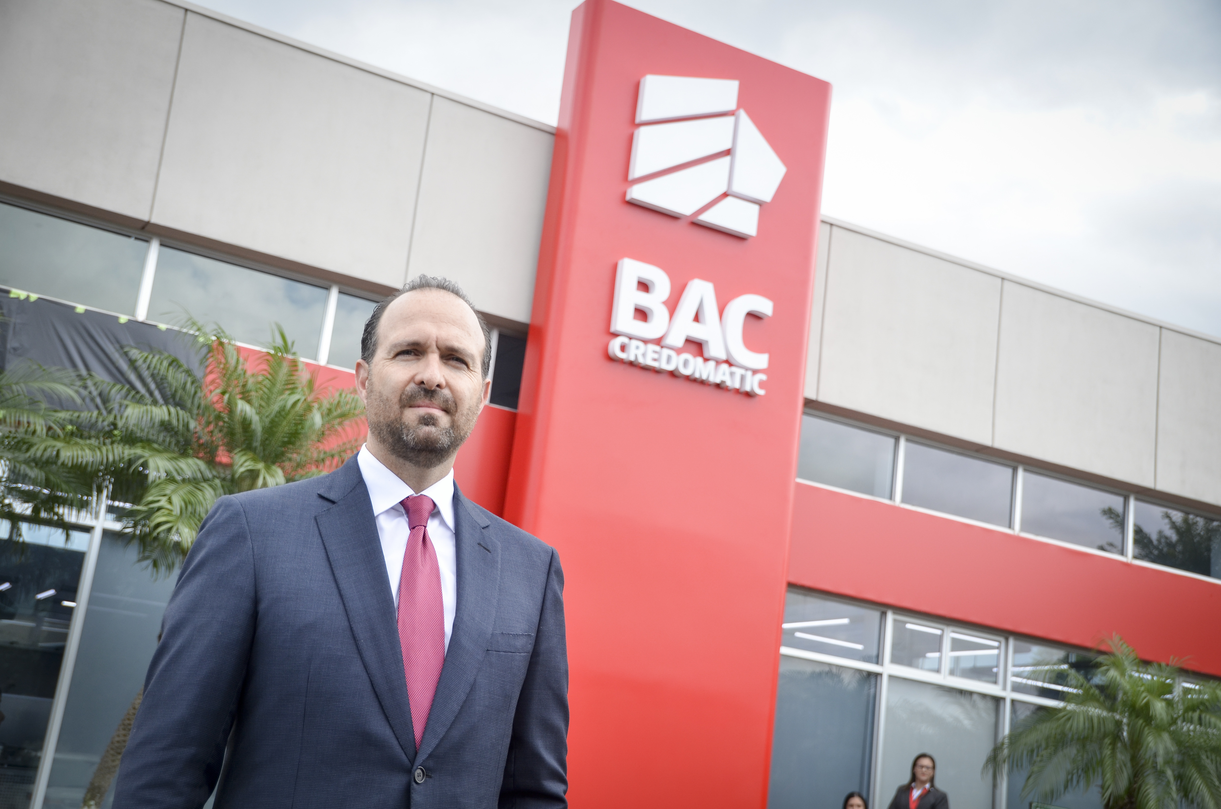 BAC Credomatic unifica su imagen y servicios en la región