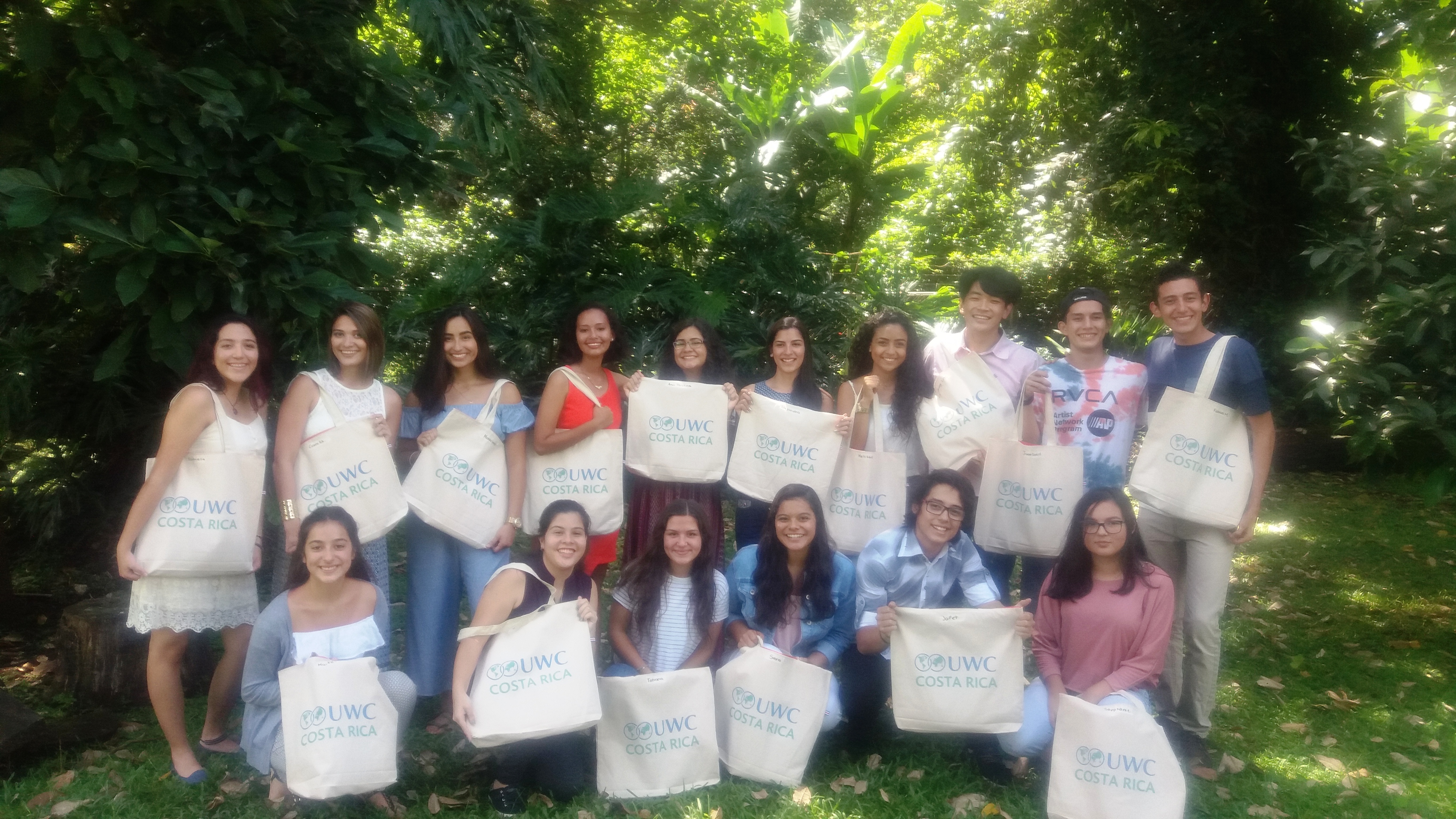 Beca les abre la puerta al mundo a 21 estudiantes costarricenses