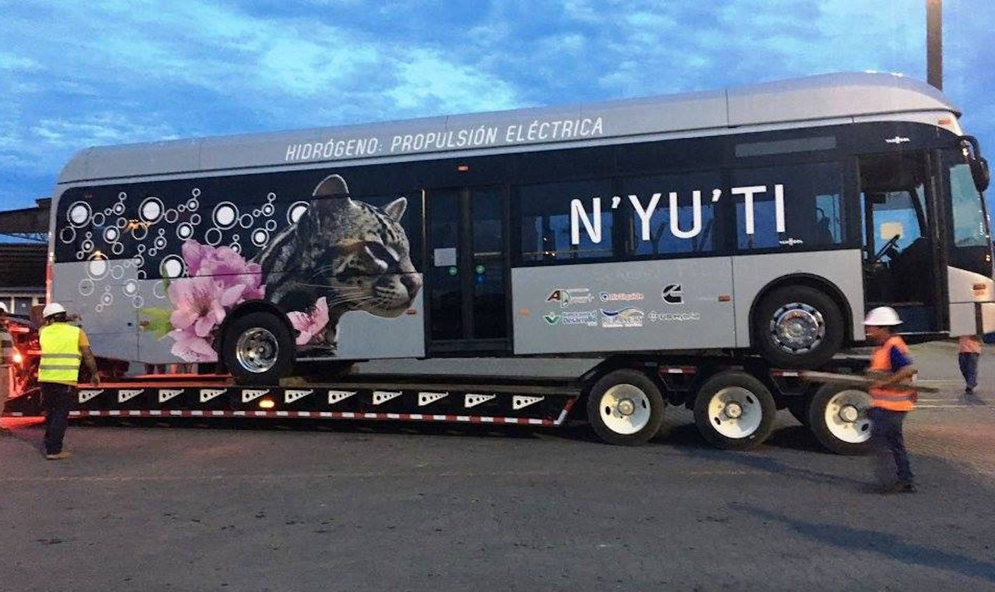 El primer bus de hidrógeno del istmo llega a Costa Rica
