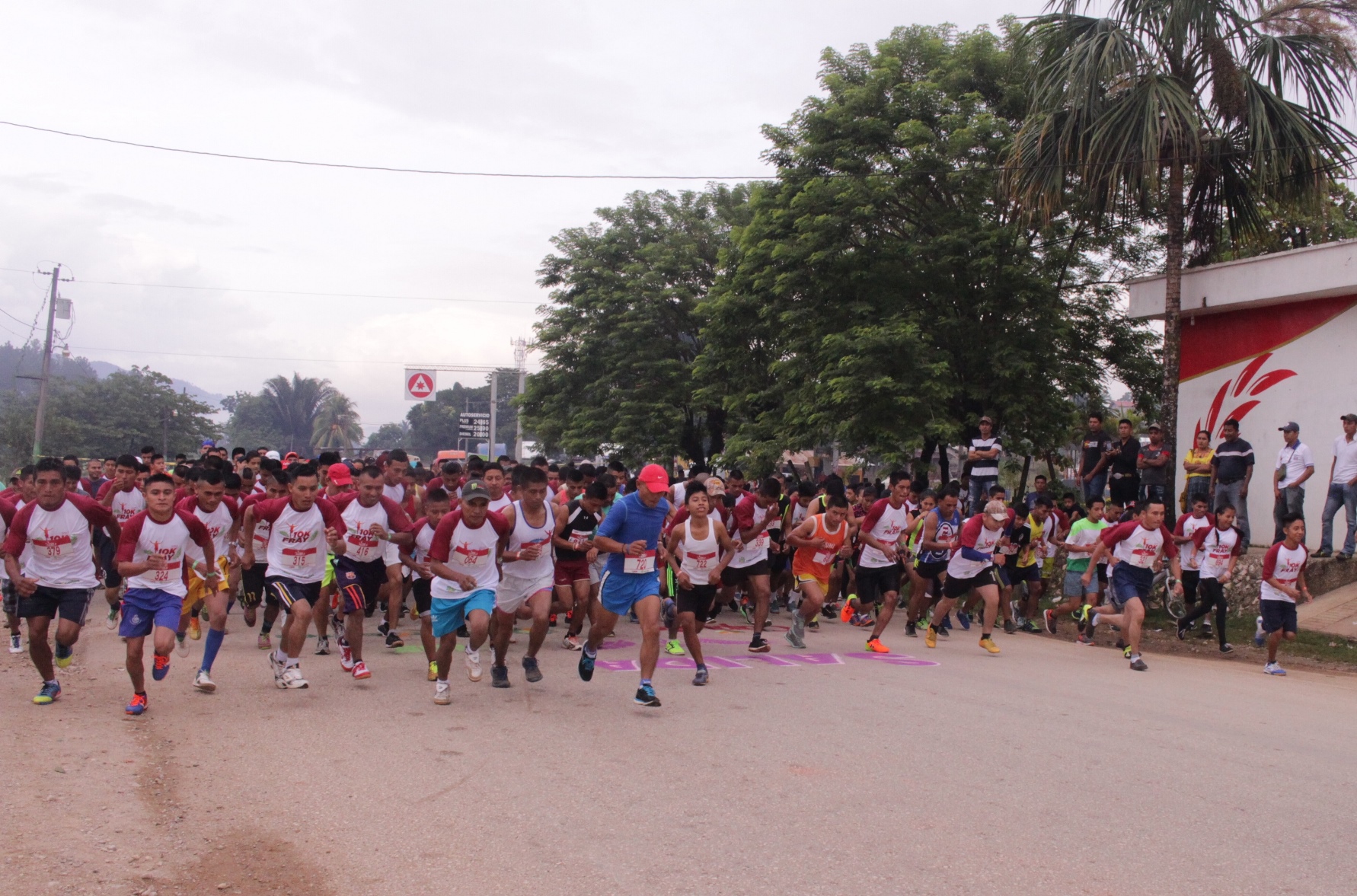 Fray Bartolomé de las Casas vive su fiesta deportiva con la carrera 10K Fray de NaturAceites
