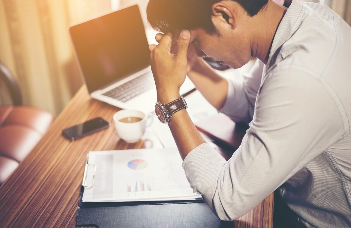 Cómo gestionar el estrés y el burnout en el sector tecnológico