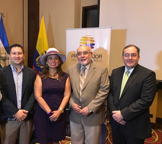 Ejecutivos de Banpro participaron en reuniones de acuerdo comercial Ecuador-Nicaragua
