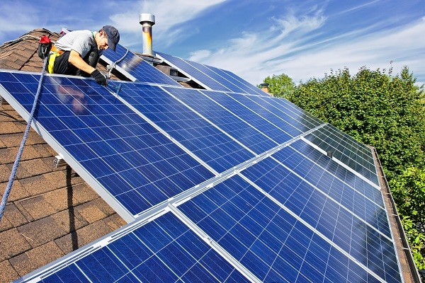 Feria ofrecerá paneles para producción de energía solar en el hogar