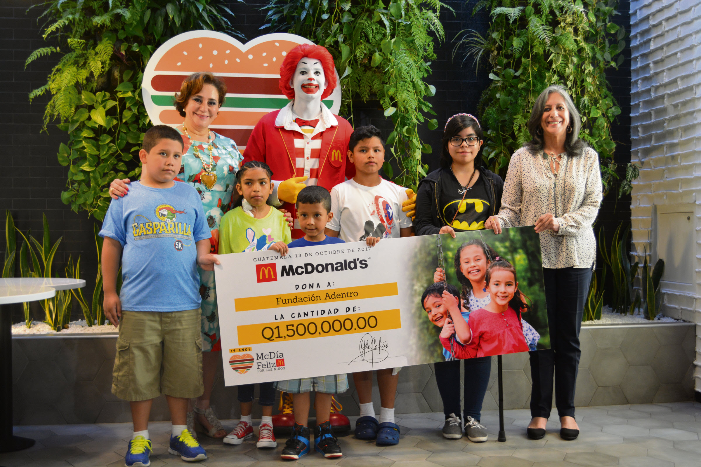 Guatemaltecos convirtieron 408,138 Big Mac en sonrisas  durante el 19° McDía Feliz