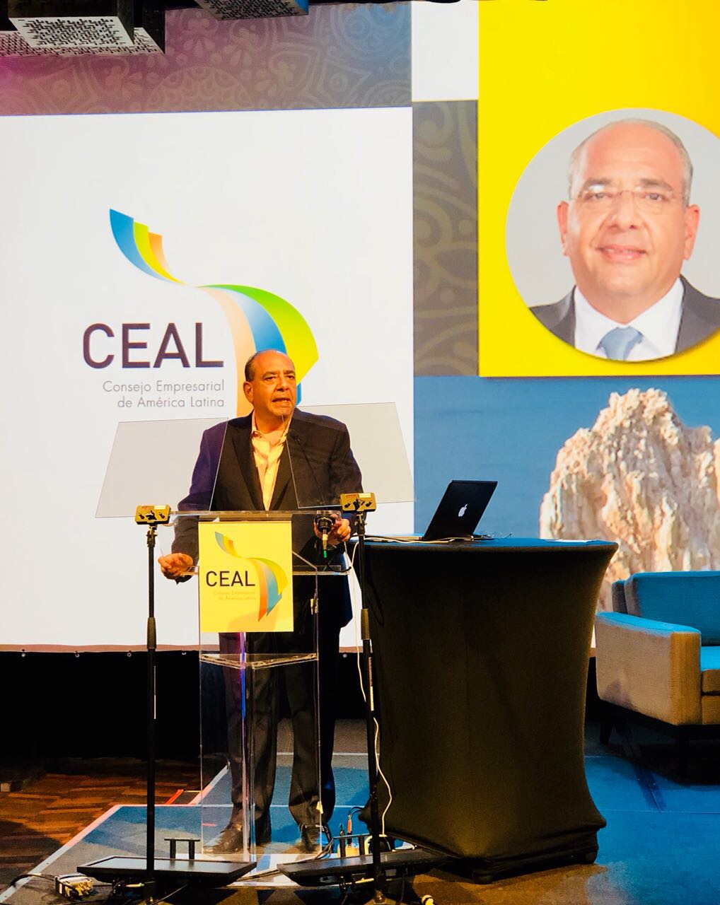 Empresarios latinoamericanos se compromenten a promover la integración regional y a luchar contra la corrupción y la pobreza