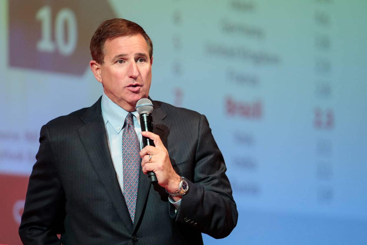 Director Ejecutivo de Oracle, Mark Hurd,  predice el futuro de la Nube Empresarial