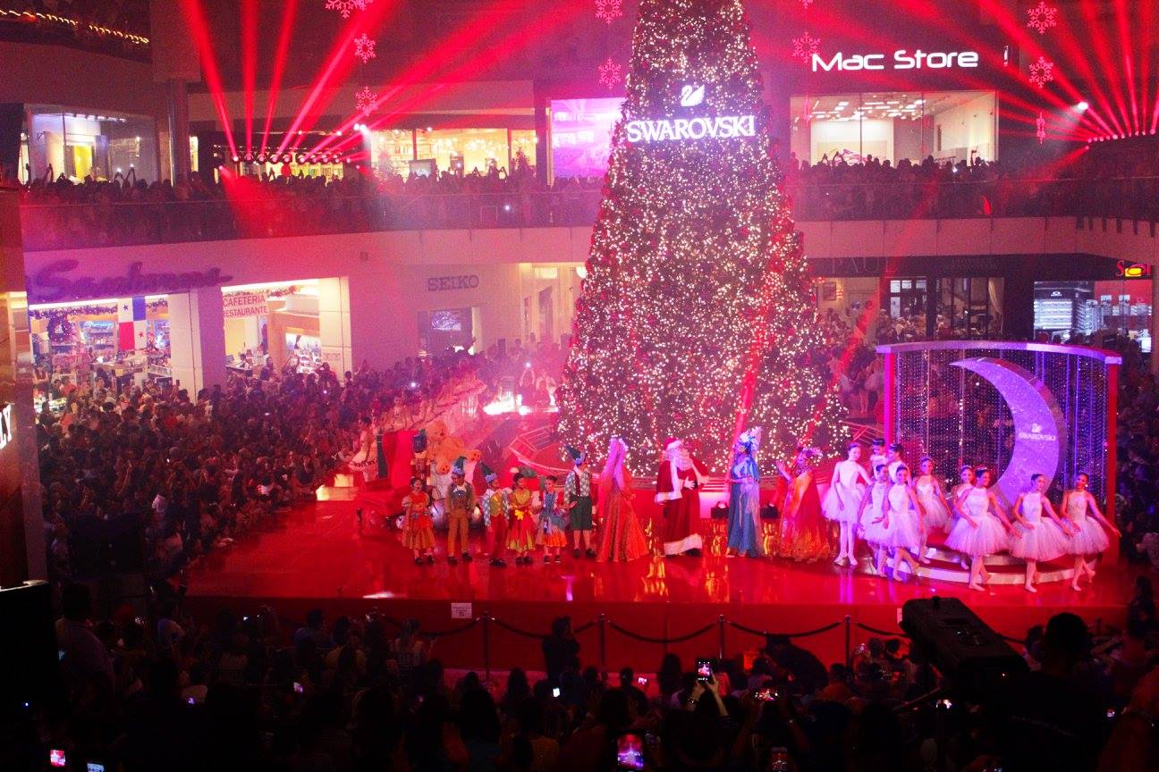 Multiplaza ilumina tú Navidad