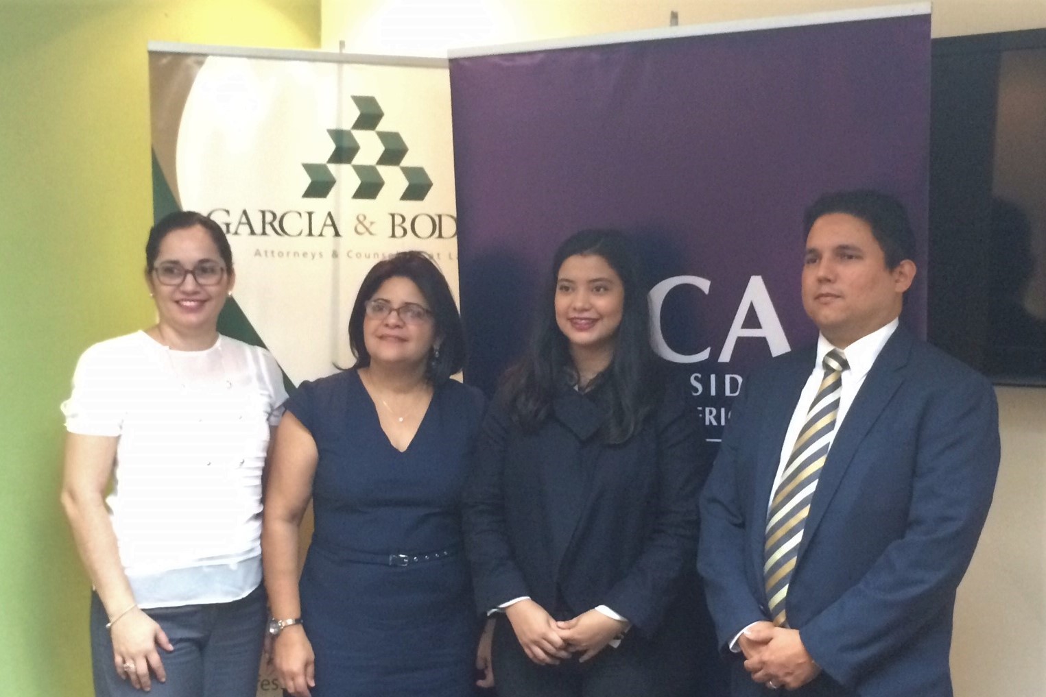 García & Bodán favorece a otro joven nicaragüense a través de su beca