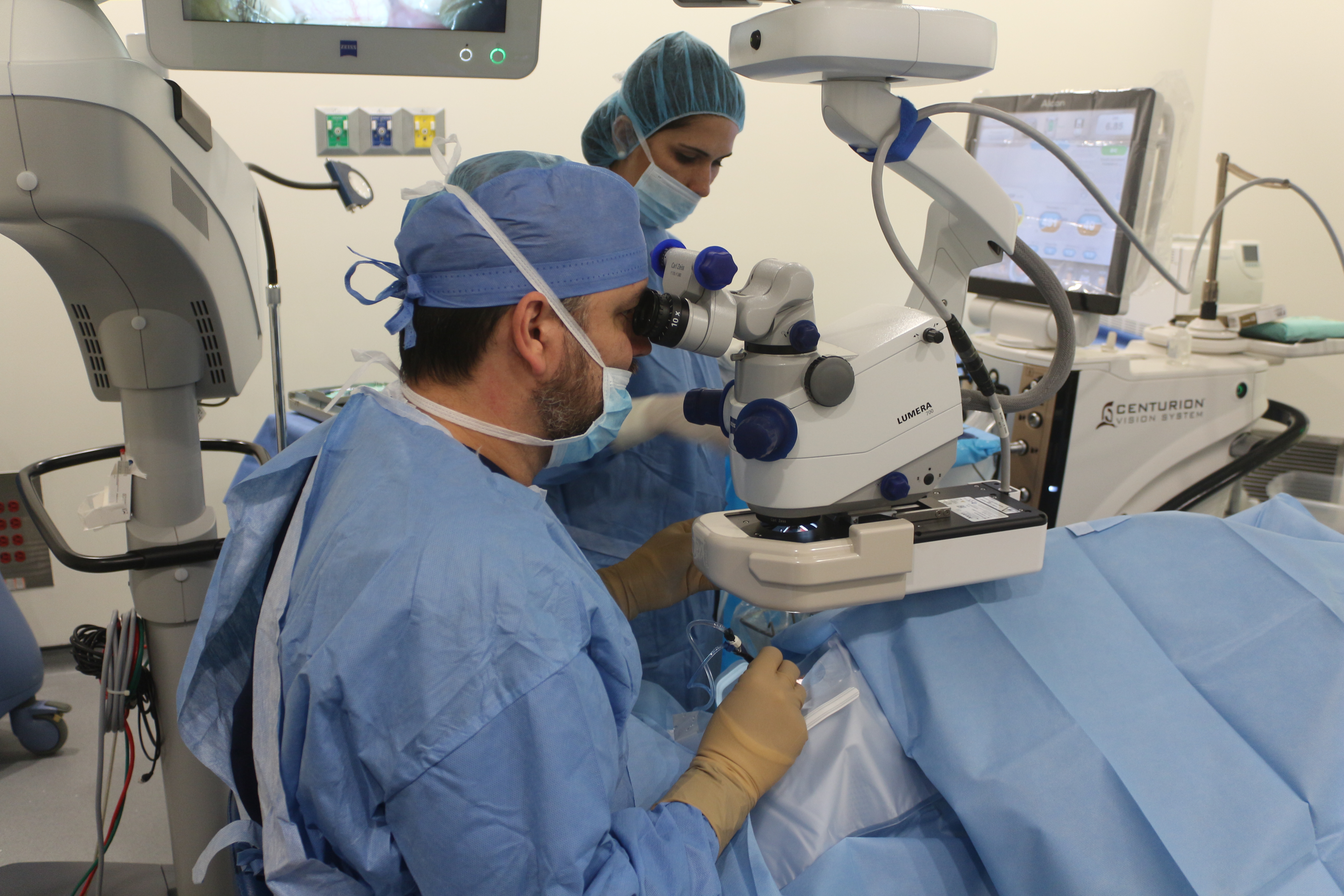 Pacientes con catarata tienen más posibilidad de recuperar el 100% de su visión