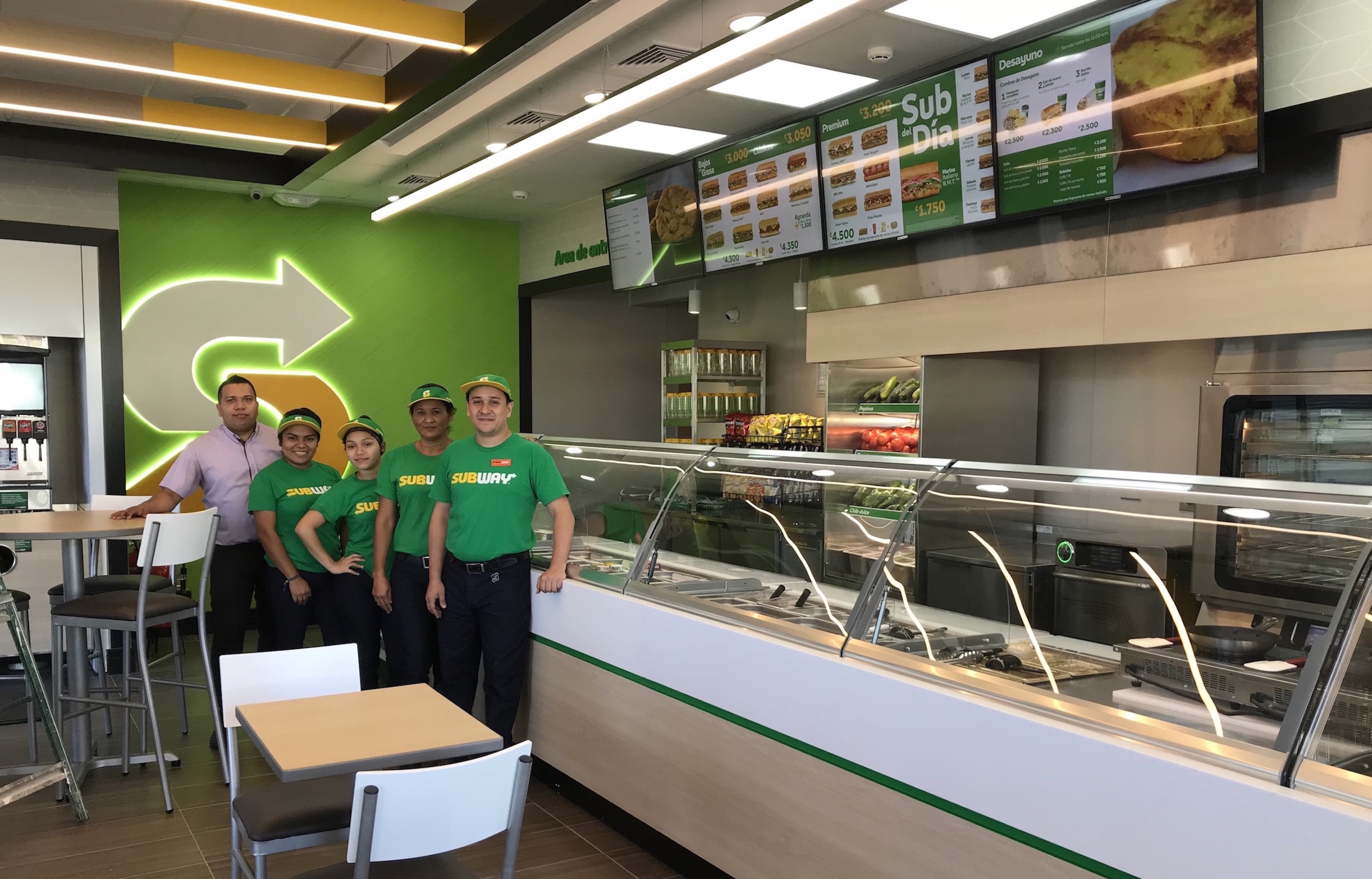 Subway inaugura su sexto restaurante en Guanacaste