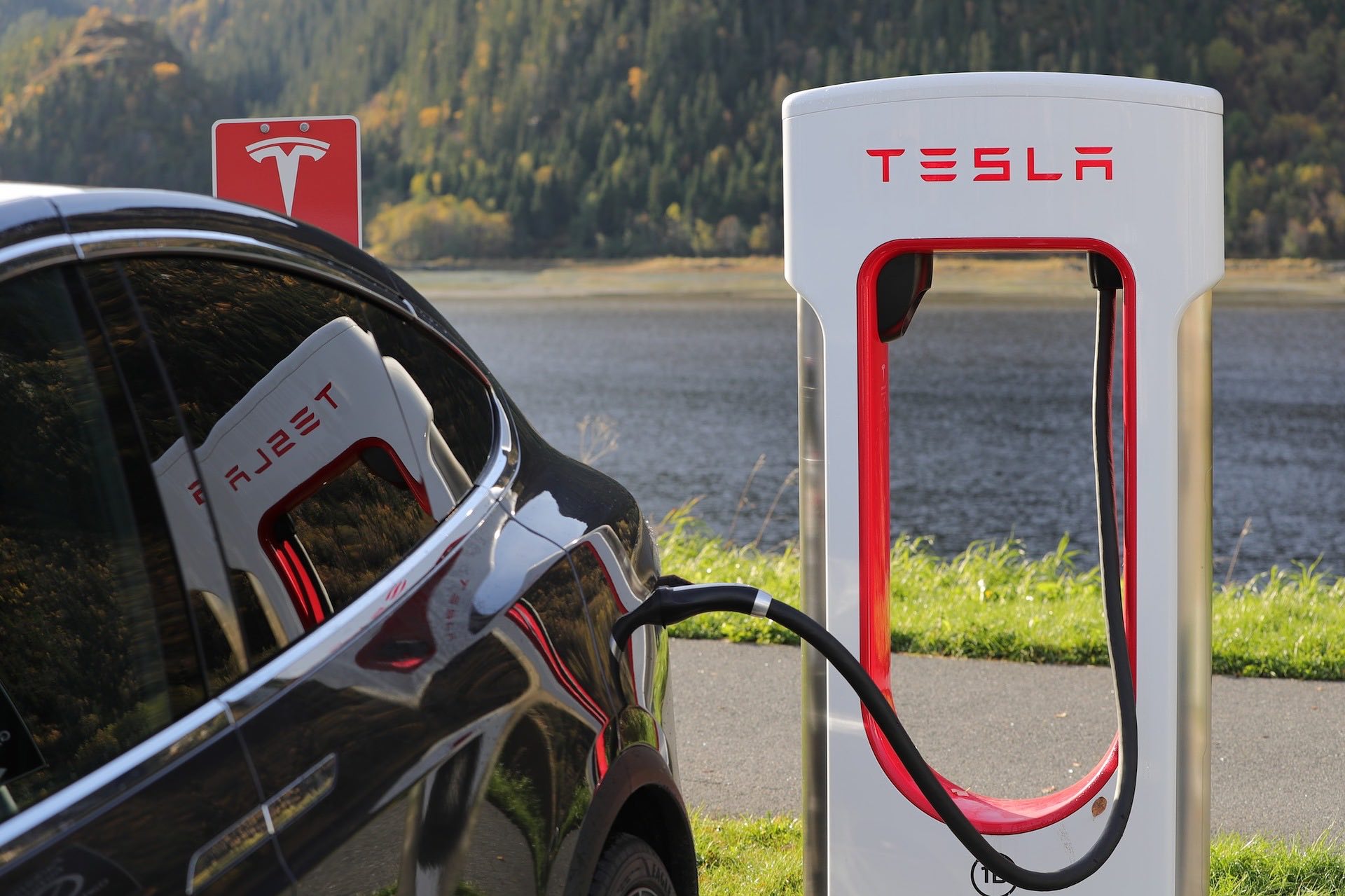 Tesla, un futuro esperanzador y un poco riesgoso