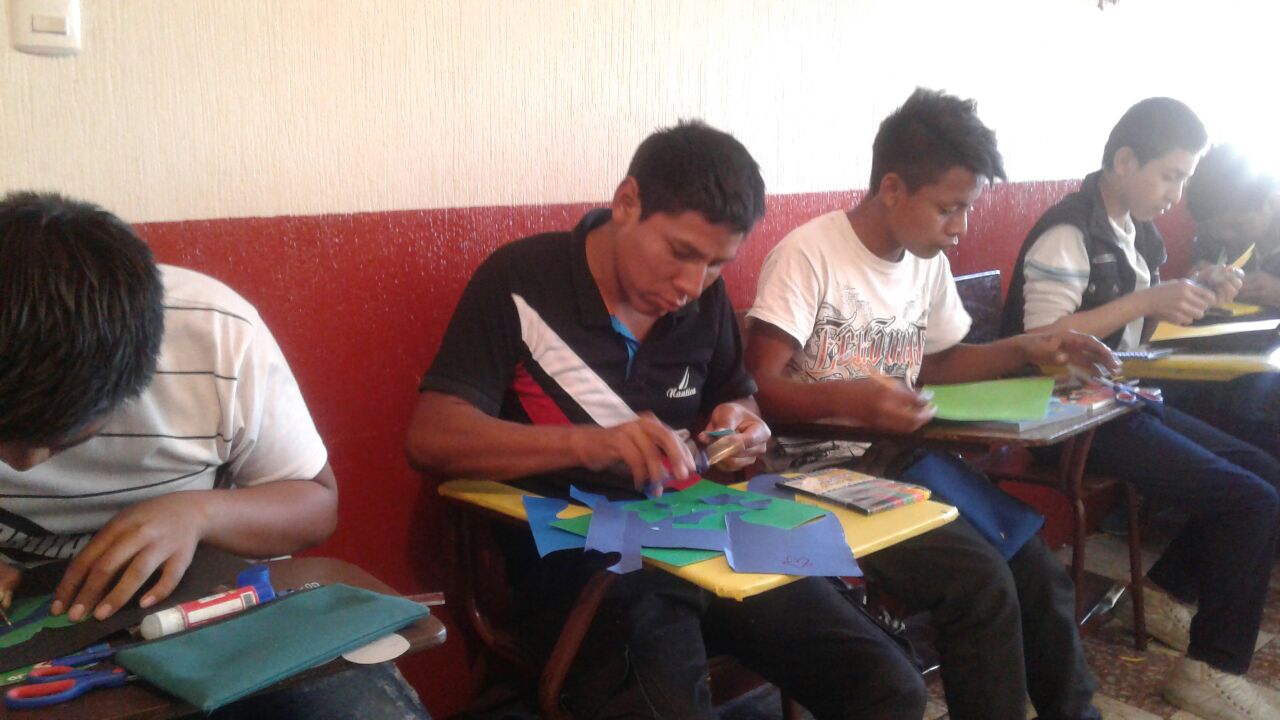 Lecciones Brillantes inicia  Básicos Acelerados para jóvenes lustres