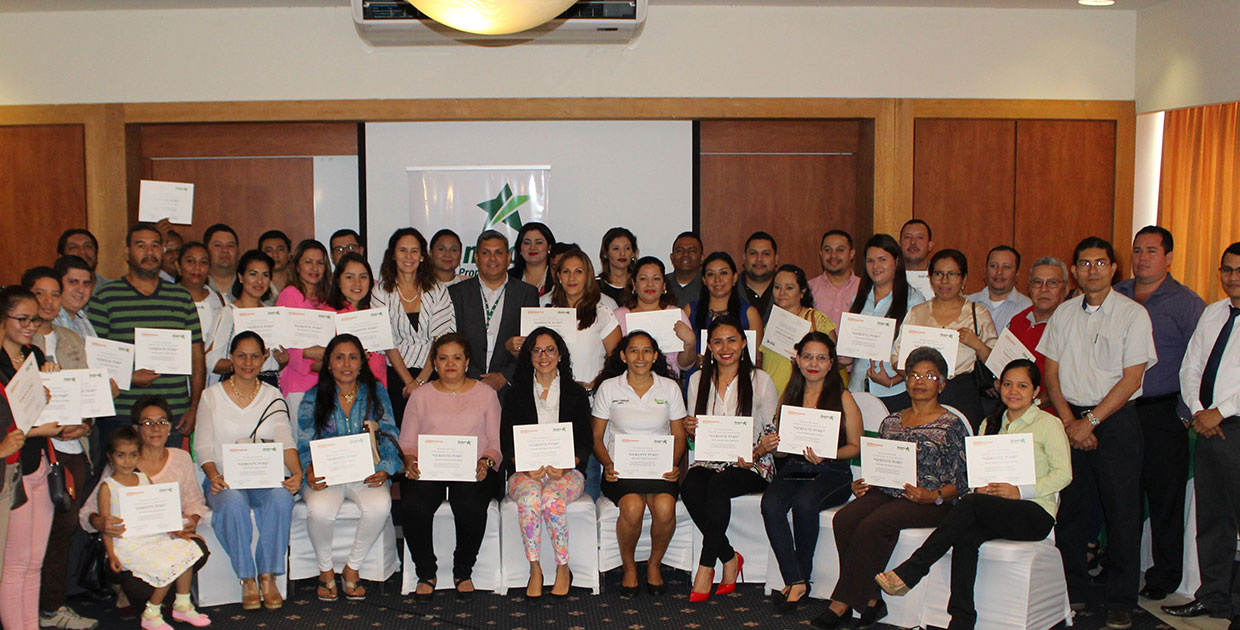 50 pequeños empresarios se capacitan como Gerente Pyme