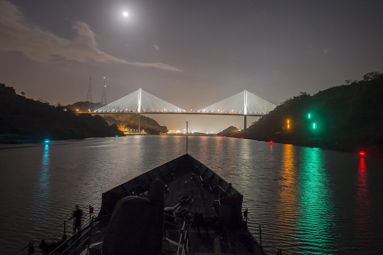 Firman contrato para la construcción de cuarto puente sobre el Canal de Panamá