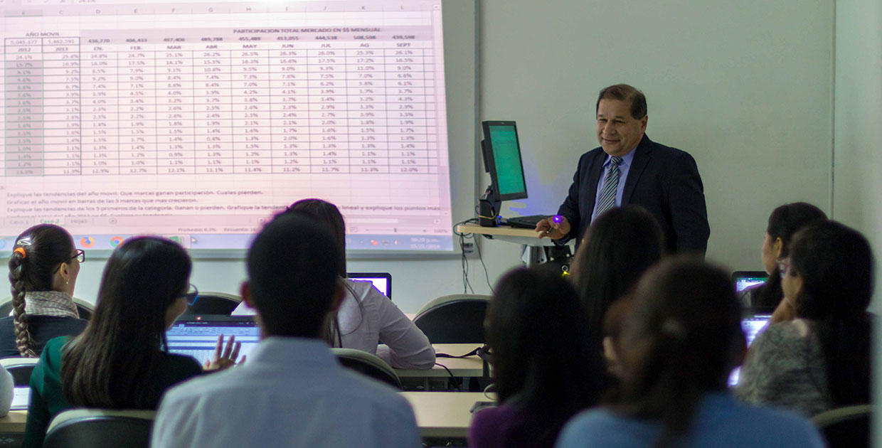 Todo profesional debe tener al menos una maestría