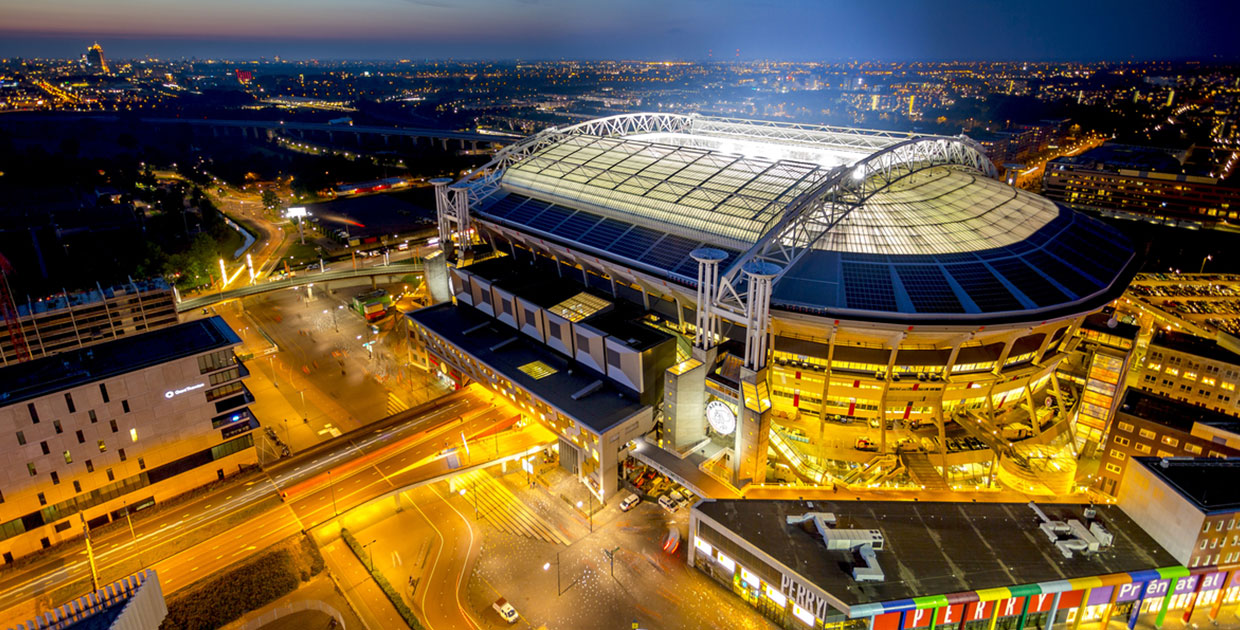 Iluminan el Johan Cruyff Arena con el sistema de almacenamiento energético más grande de Europa