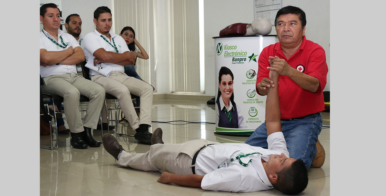 Banpro conforma brigadas de emergencias