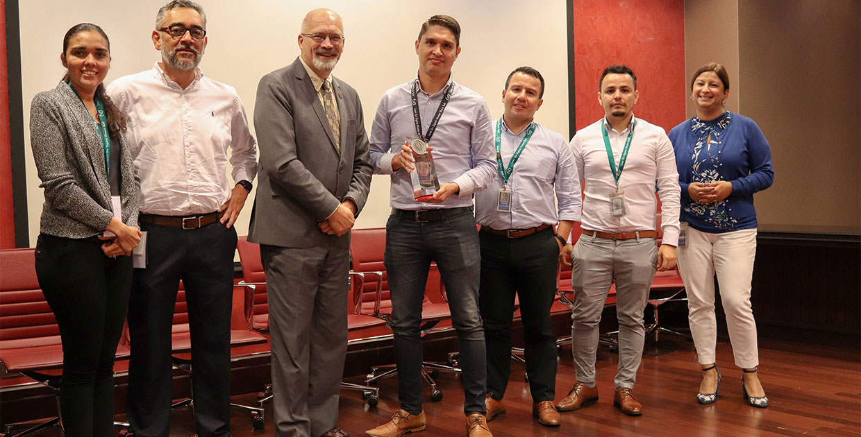 Bridgestone recibe galardón que destaca su excelencia operacional