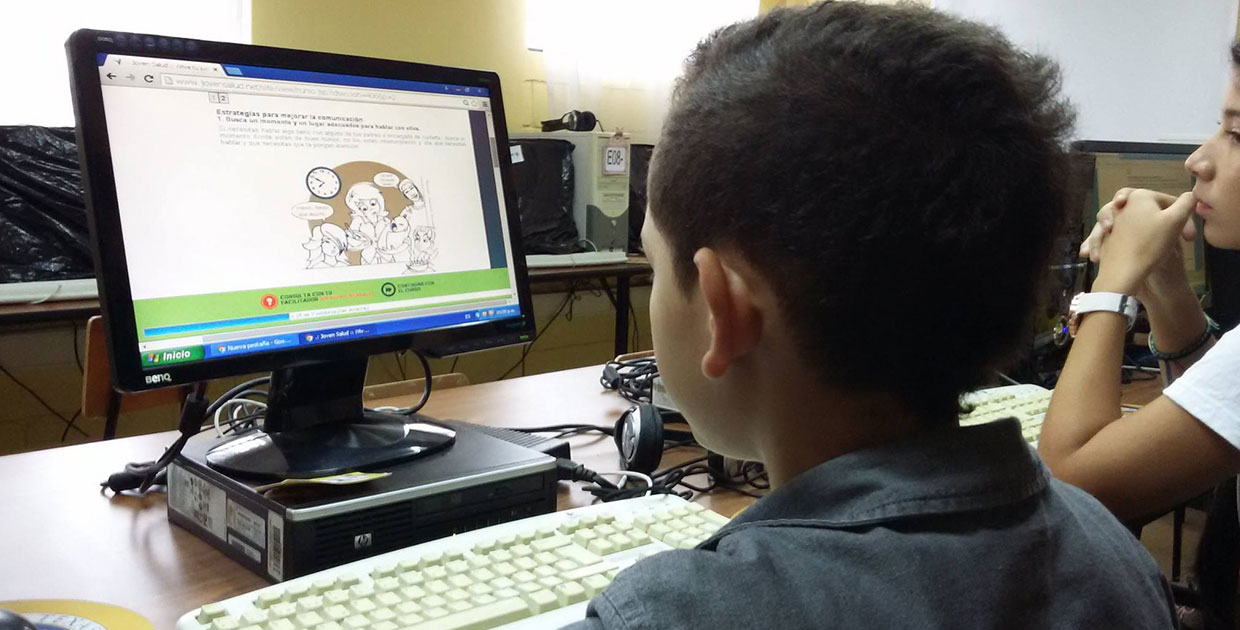 Reconocen labor de ONG costarricense que previene conductas de riesgo en los jóvenes