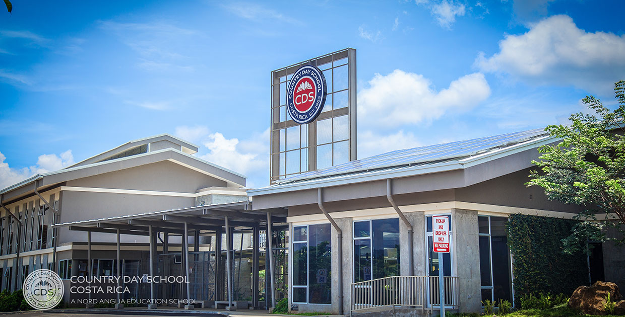 Country Day School otorga becas académicas por 4 años para estudiantes de noveno año