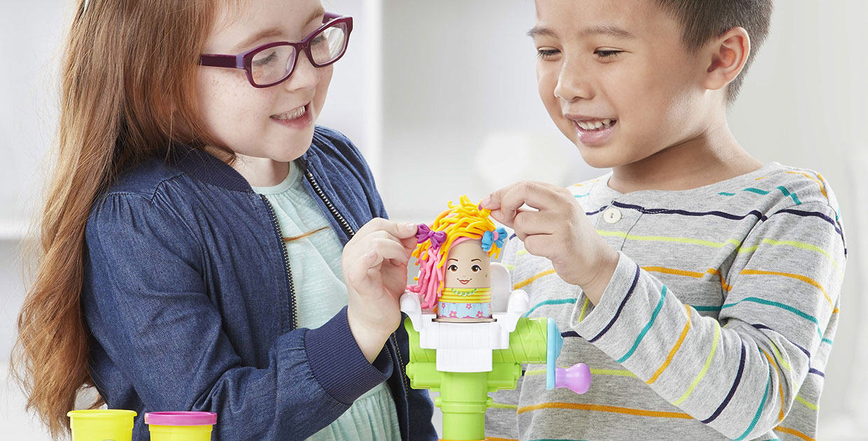 Niños celebrarán su día creando junto al artista Francesco Bracci la “Espiral del Color Play-Doh»