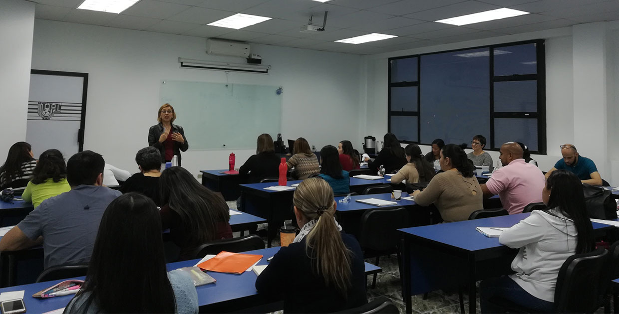 Profesionales costarricenses en enfermería se capacitaron en tratamiento de lesiones en la piel