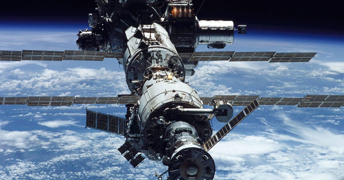 Cosmonauta ruso bate récord mundial de tiempo acumulado en el espacio