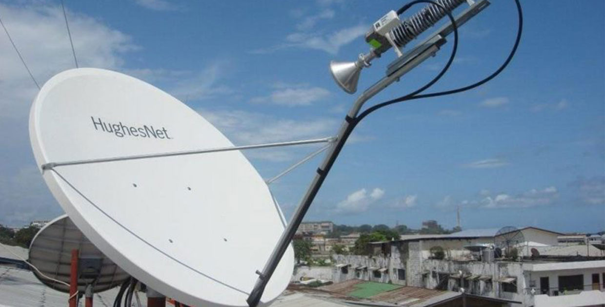 Lanzan servicio de Internet satelital de alta velocidad en Ecuador