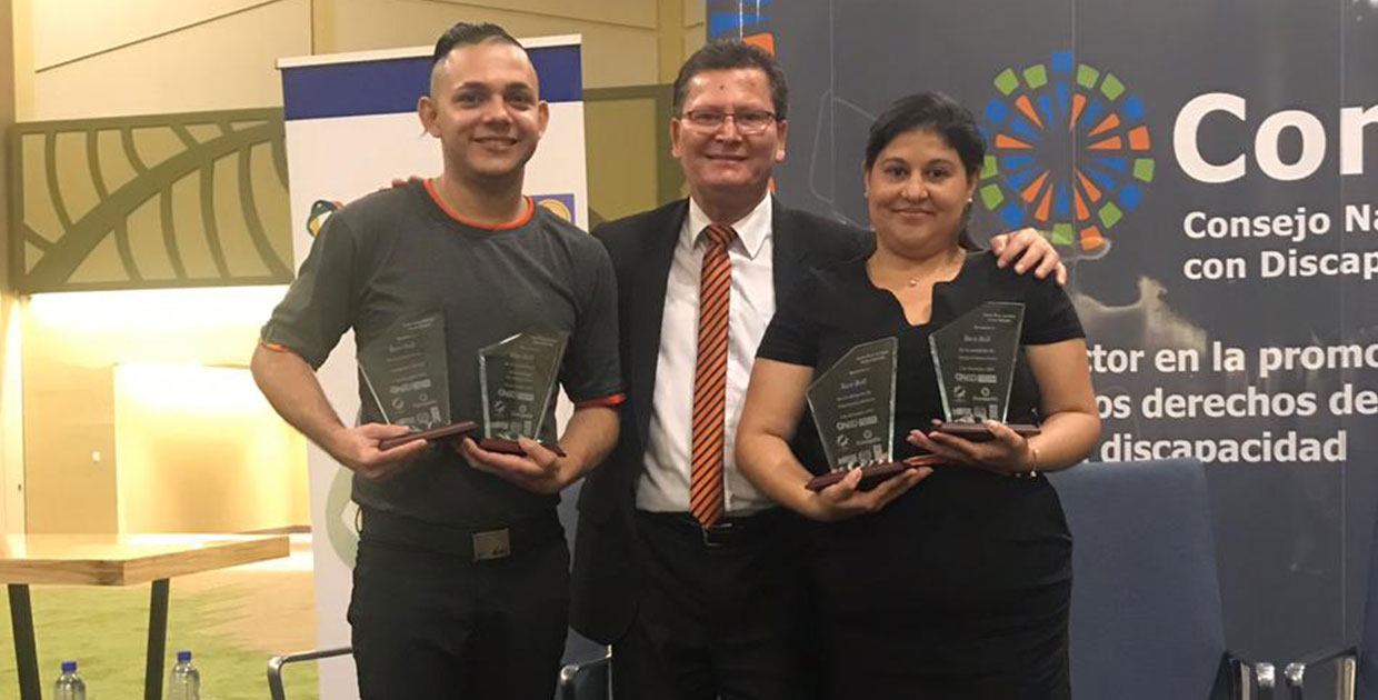 Taco Bell recibe 4 premios “Costa Rica Incluye”