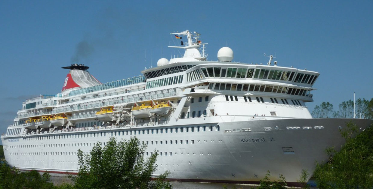 El Salvador recibe al Crucero Balmoral con más de 900 Turistas