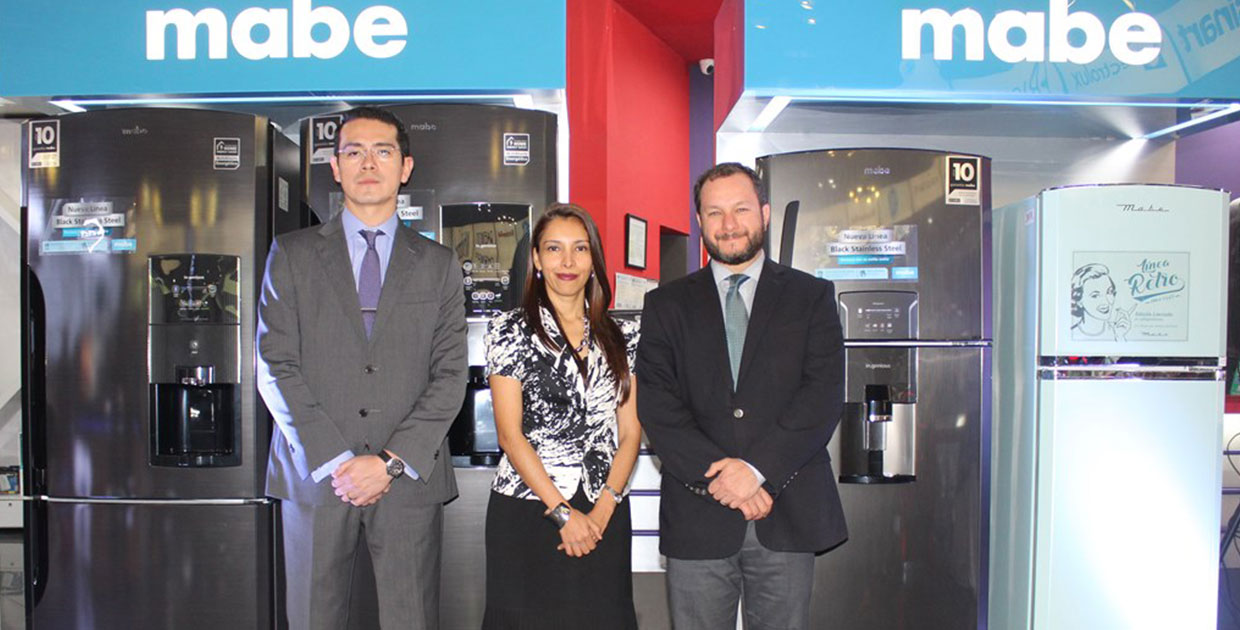 La innovación se viste de vintage en tiendas Max con los electrodomésticos de Mabe