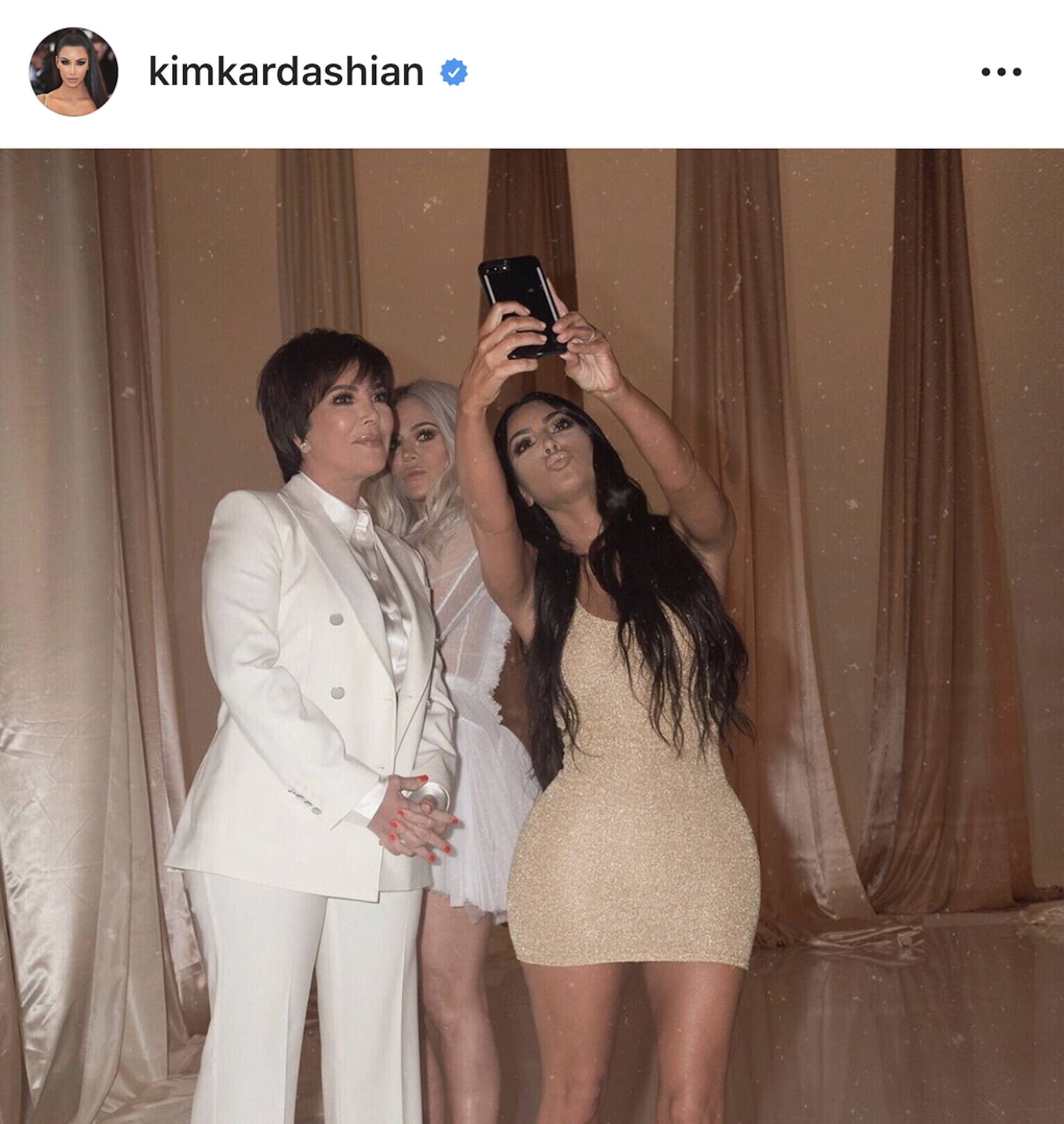 Lo que gana cada Kardashian por una imagen en Instagram: un mínimo de seis cifras