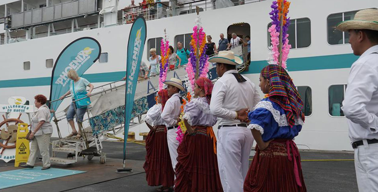 Quinto crucero turístico atraca en el Puerto de Acajutla en El Salvador