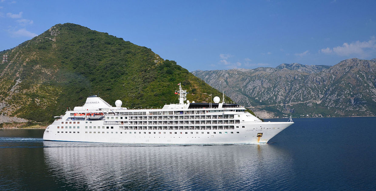 Estados Unidos inicia viajes de cruceros de prueba con voluntarios