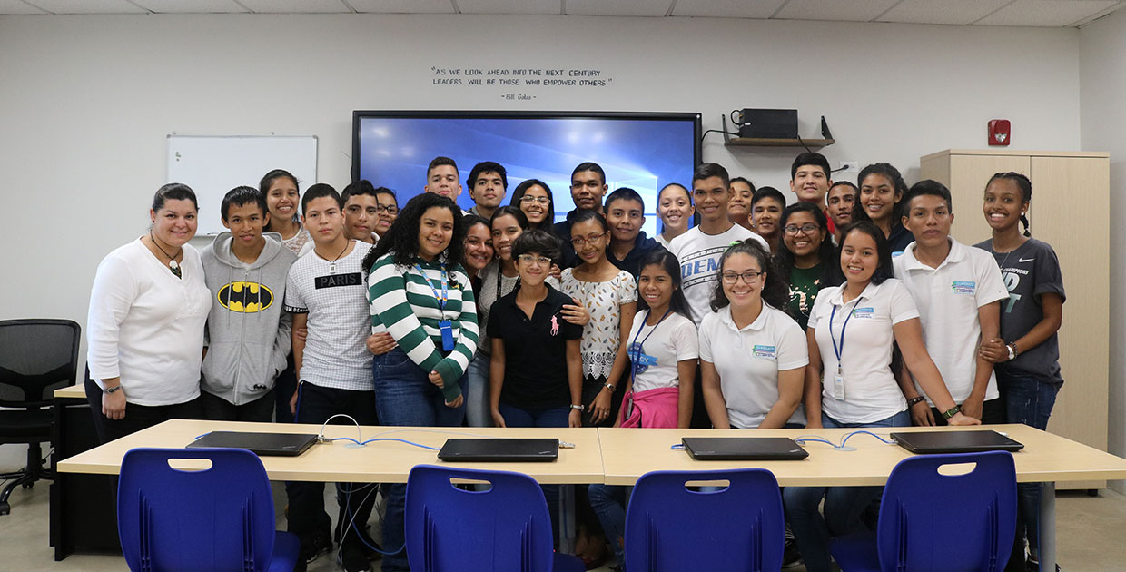 Fundamorgan dicta talleres en Panamá en Centros ¡Supérate! Fundación Alberto Motta