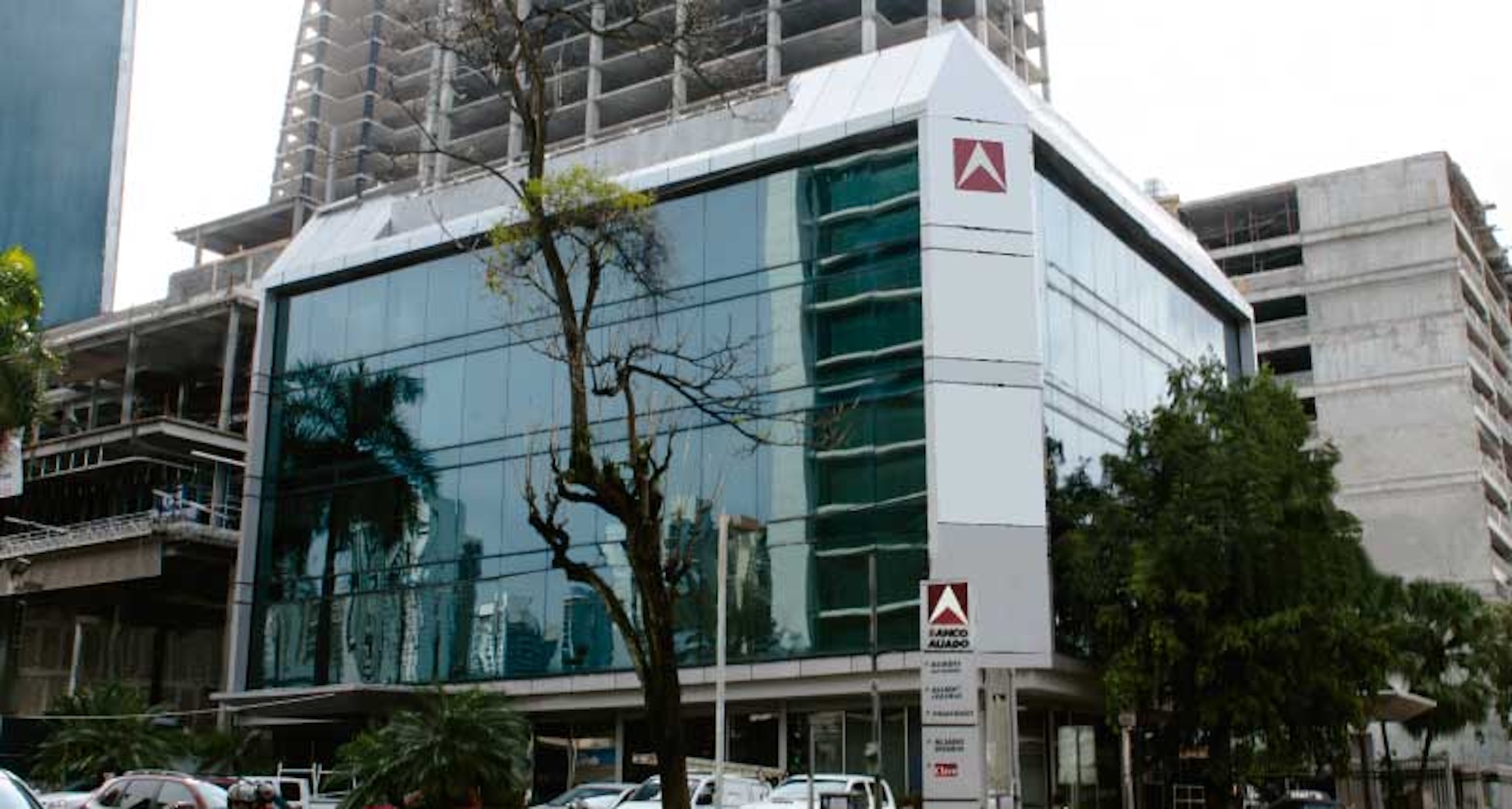 Banco Aliado compra Banco Panamá por US$210 millones