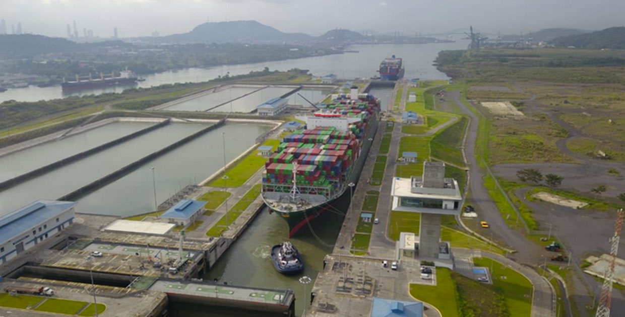 Canal de Panamá cierra el año fiscal  con récord de tonelaje