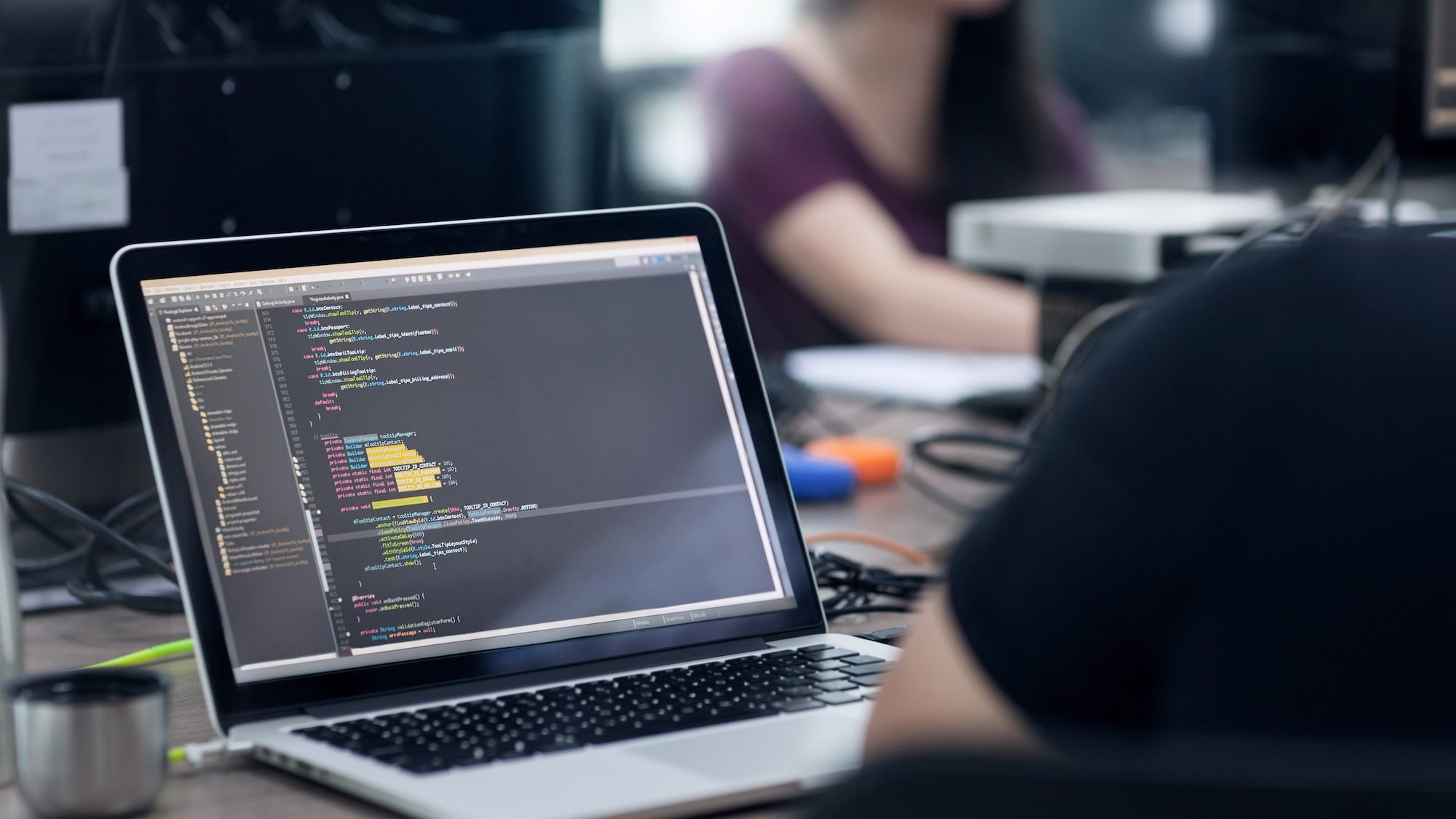 Elaniin Tech Company busca personal calificado con experiencia en open source