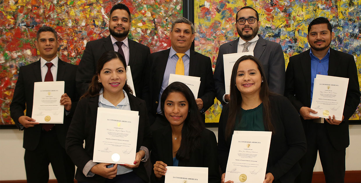 Ejecutivos de Banpro finalizan posgrado en Formación Fiduciaria Internacional