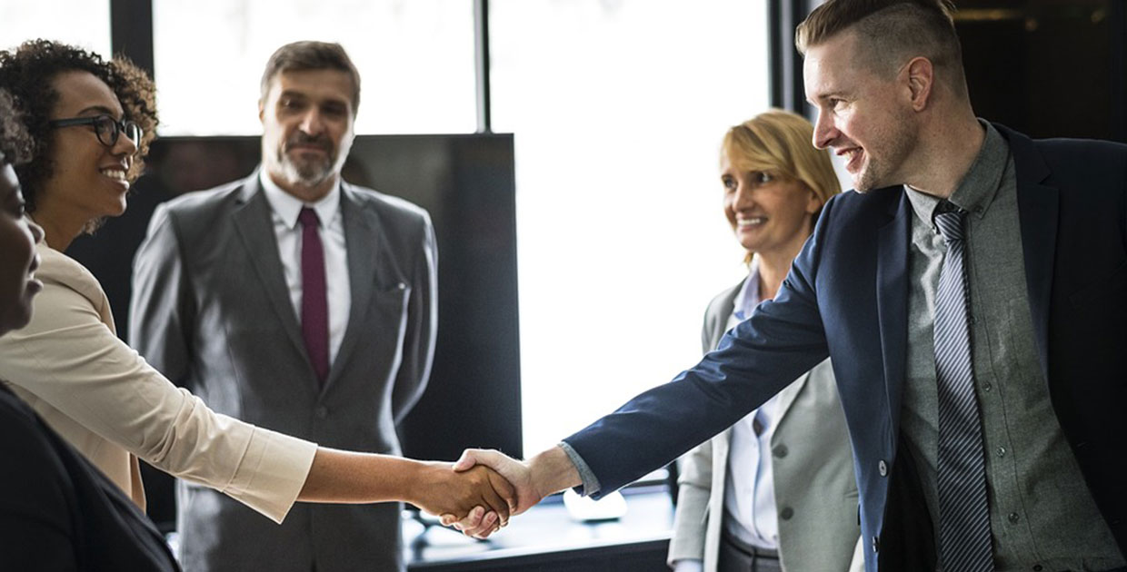 Haciendo negocios con El Salvador