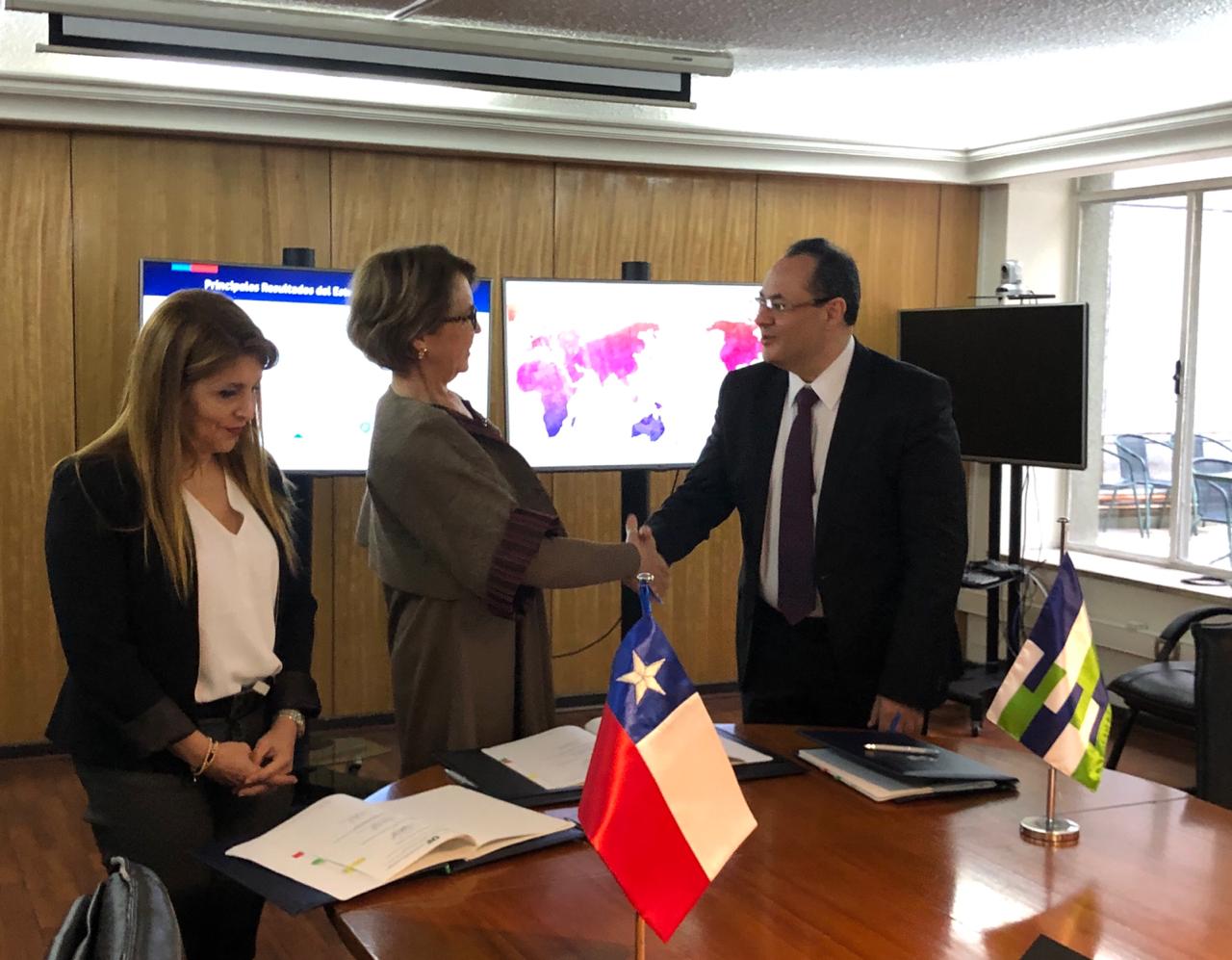 Chile y CAF liderarán el estudio de factibilidad para la primera puerta digital entre Sudamérica y Asia