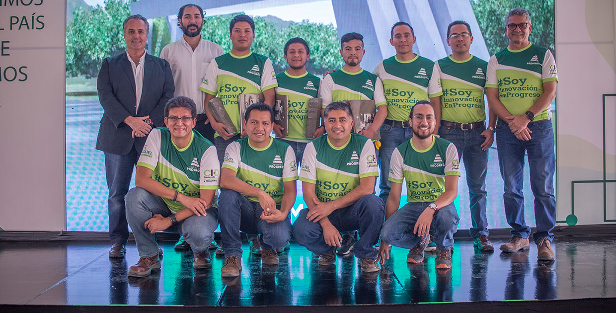 Cementos Progreso entrega Premio al Diseño y a la Innovación en Guatemala
